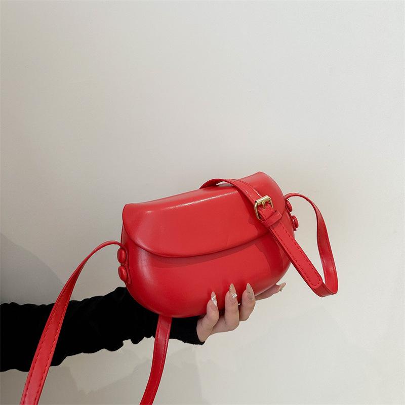 

Висококласна нішева сумка для жінок Нова ретро універсальна сумка кросбоді Модна ретро сумка-сідло на одне плече для жінок