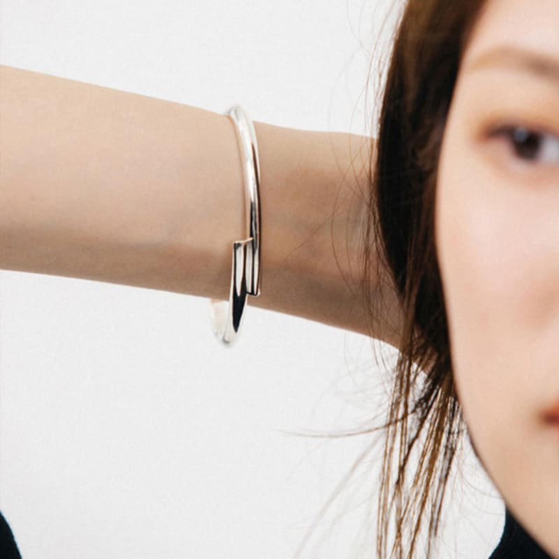 TACIT Coral Bracelet