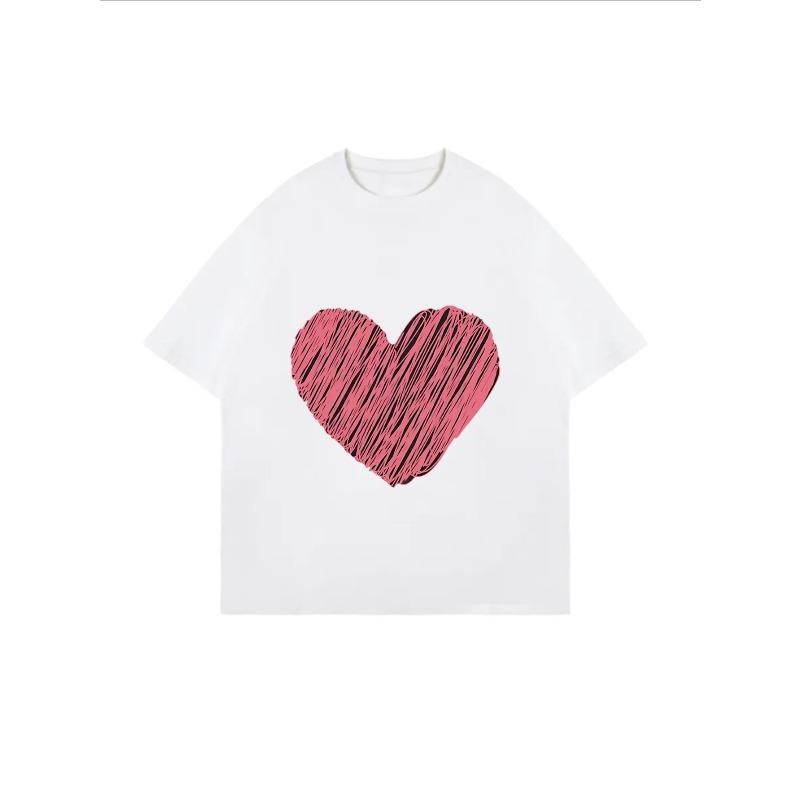 Bílé nadměrné tričko s růžovým potiskem srdce pro běžné nošení