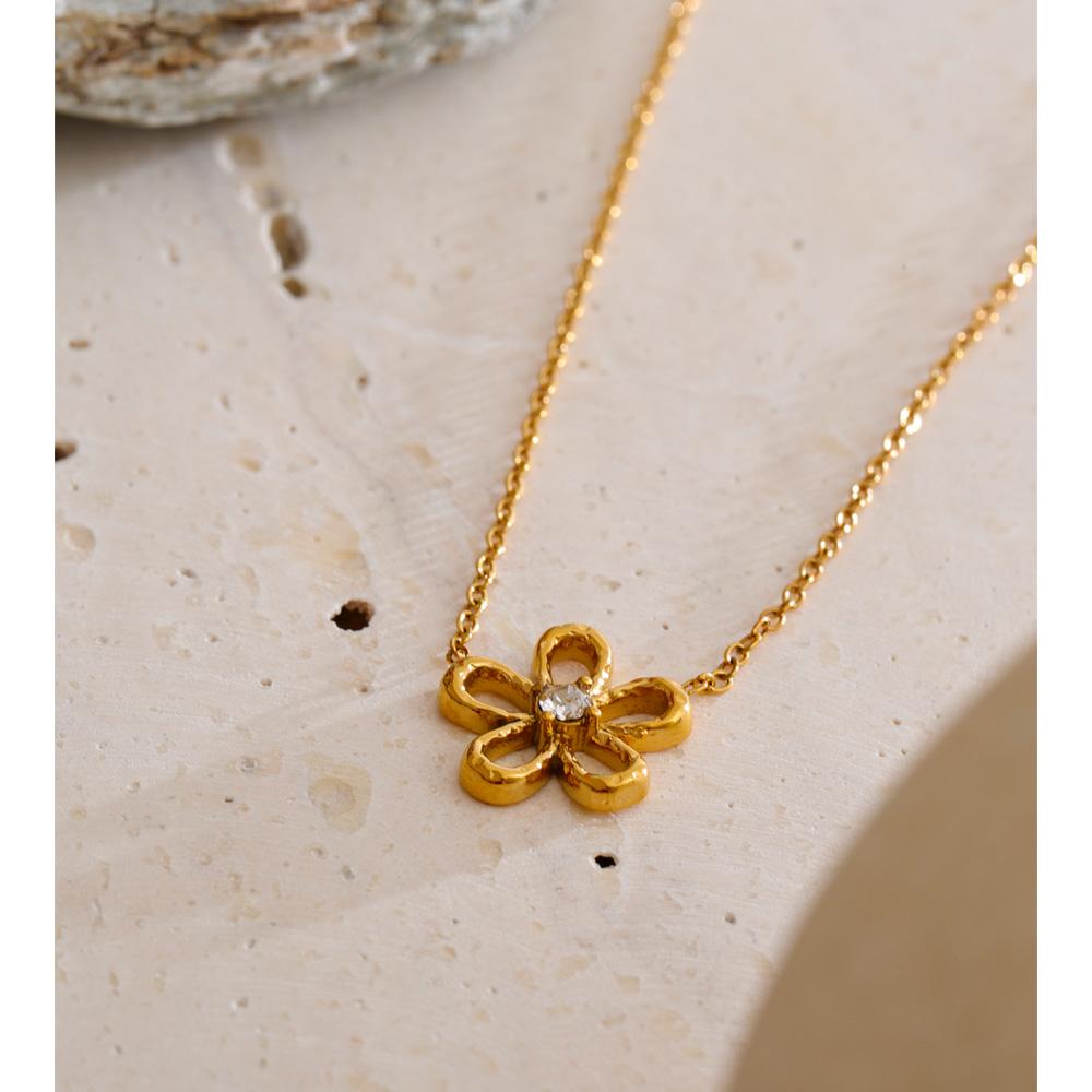 Yhpup Stainless Steel Flower Pendant Necklace Metal PVD Plated Golden Popular Collar Jewelry Waterproof