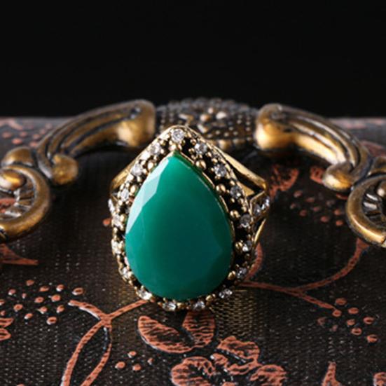 Women's Ethnic Inlaid Vintage Water Drop Shiny Rhinestone Shape Ring Jewelry