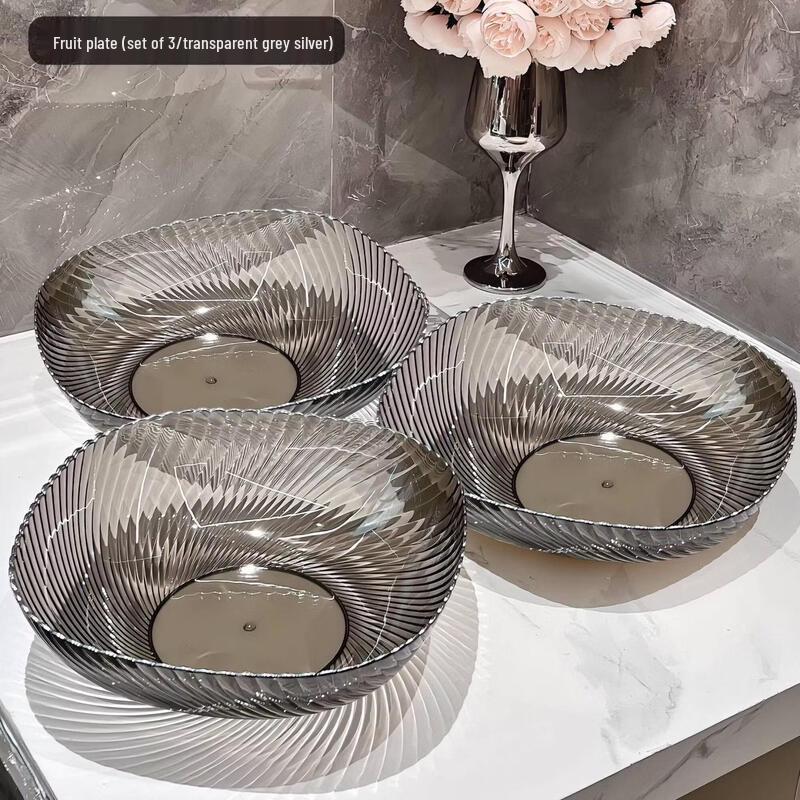 Elegant Light Luxury Fruit and Snack Plate