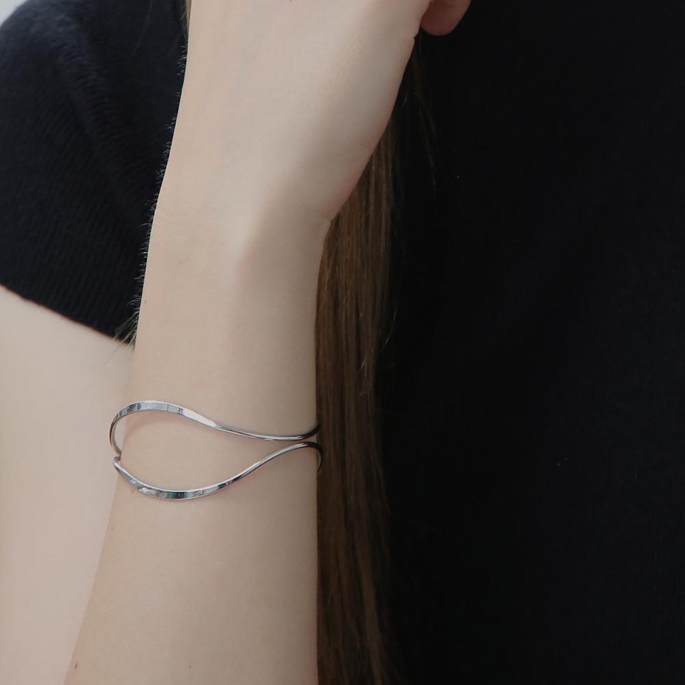 Dieuamour Rubel Open Bracelet