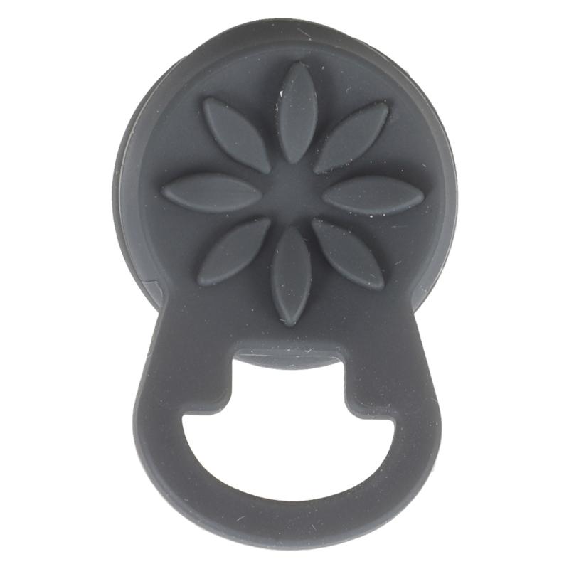 

Прочное магнитное крепление для очков - решение, которое сохранит очки в безопасности и в пределах досягаемости. Идеальный подарок на День матери или по любому случаю. чёрный