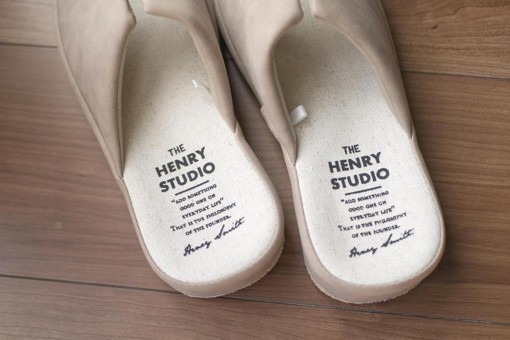 Daikai Slit Faux Leather Slippers 74207 Medium Outer Dimensions Greige, (22-24cm), 25.5cm