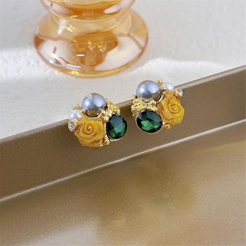 Romance Crystal Earrings Featuring Rose and Pearls Fashion Ear Accessories Delicate Earrings for Everyday Elegances