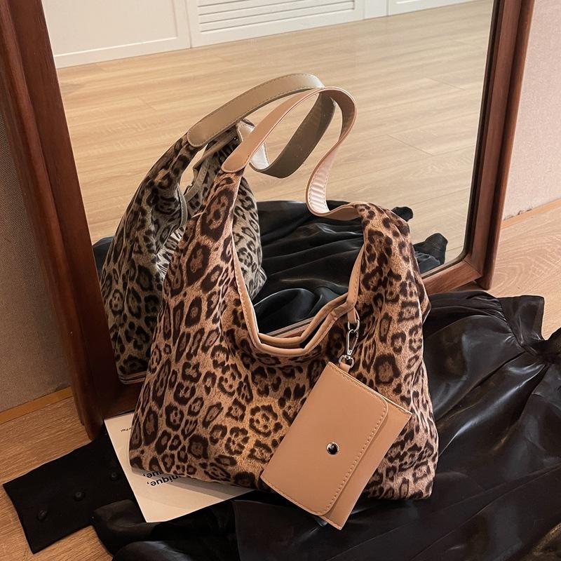 Retro fashion leopard print tote bag trendy casual large capacity underarm shoulder bag new women's bag