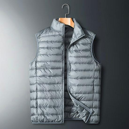 Men's 2026 Spring Hong Kong Style Loose Stand Collar Jacket for Trendy Couples and Students.