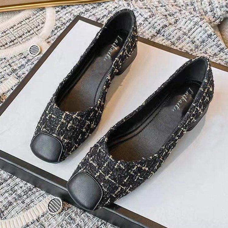 

Single shoes women s autumn celebrity style shallow mouth soft sole flat bottom low heel grandma shoes one pedal work shoes 35 чорний