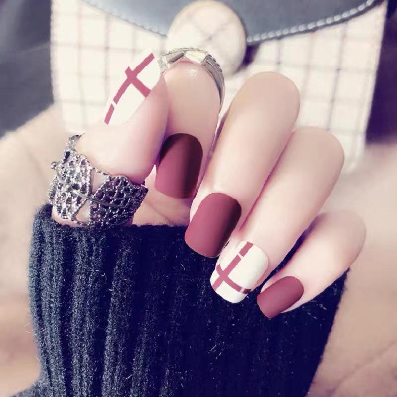

24-Piece Short Rose Red Matte Bridal Press-On Nails