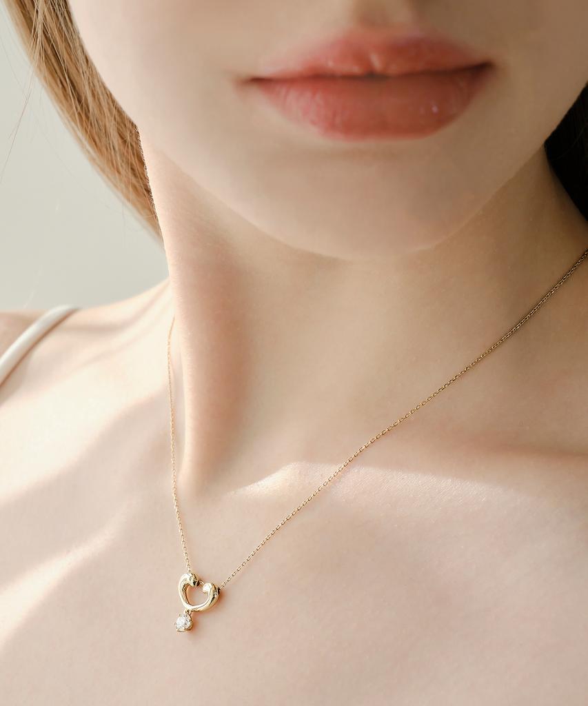 Reve Rv-Lab Diamond 0.3 Carat Phal. Love Drop Necklace