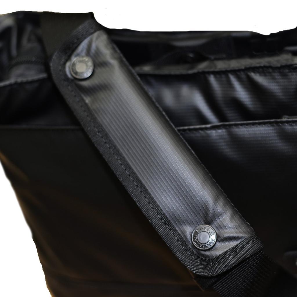 Manhattan Passage 3206MB Stylish A4 Shoulder Bag, Commuter, Plus 2, Unisex