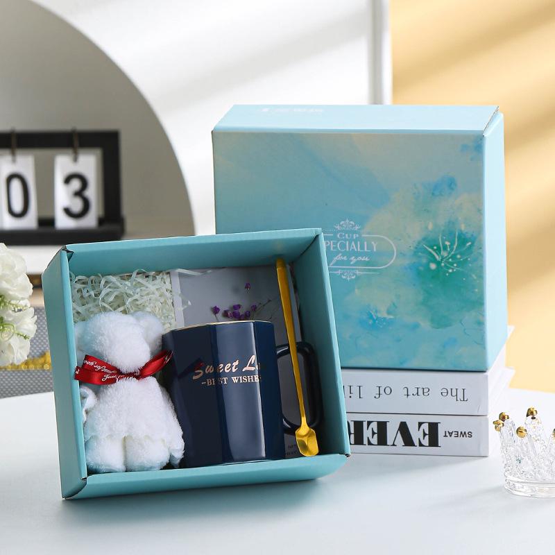 Modern simple light luxury ceramic cup mug couple set towel bear souvenir wedding gift opening