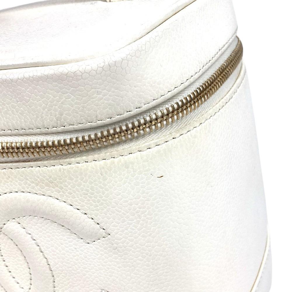 CHANEL A01998 logo vanity Bag Vanity Pouch Hand Bag Caviar Leather White