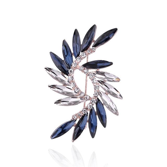 

Брошь с вращающимся цветком из кристаллов, женская корейская булавка со стразами, ювелирные изделия высокого класса, аксессуары для одежды