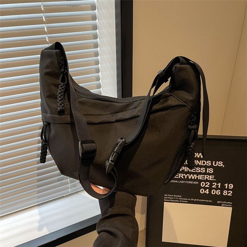 

Женская сумка-мессенджер 2025 Новые сумки Сумка-пельмень Студенческая для вечеринок Большая вместимость Холщовая сумка Универсальная женская сумка Женская маленькая Black 2