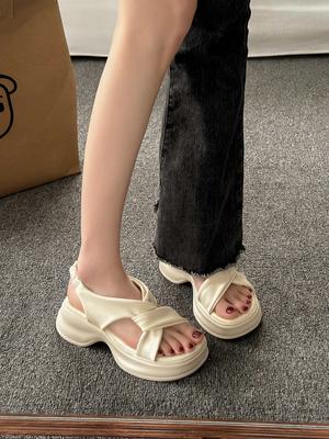 Women's Sandals Summer 2025 New Platform Thi Bot Casual Beach Oes High-End Feeling Match Skirts Roman Oes