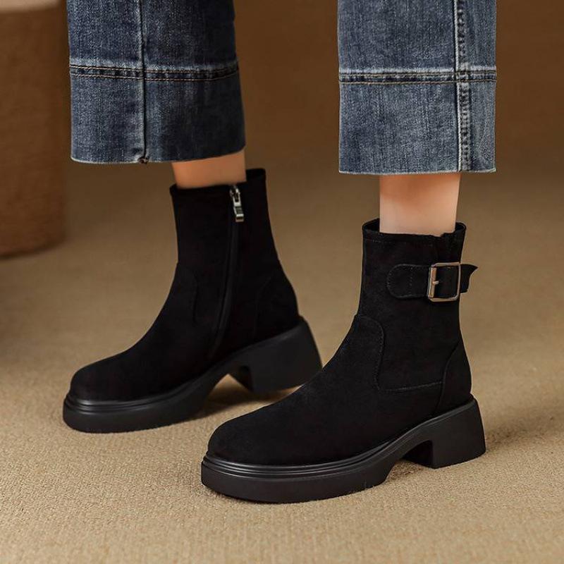 Autumn and Winter Women's Thick-soled Large-size Medium Boots Solid Color Round Head Medium Heel Non-slip Square Heel Side Zipper New Martin Boots