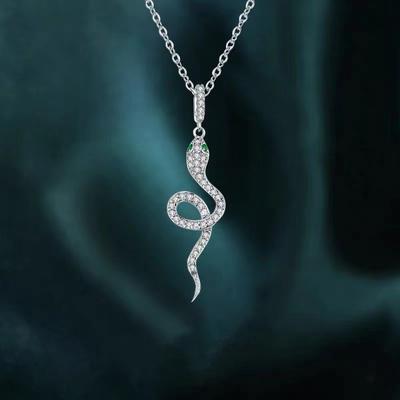 Μικρό κολιέ φιδιών Γυναικεία Ins Cold Wind Niche Design Light Luxury Spirit Snake Collarbone Αλυσίδα Μοντέρνα απλή, ισχυρή αλυσίδα από ανοξείδωτο χάλυβα