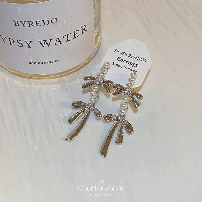 

Satin bow stud earrings women s light luxury elegant fringed pearl earrings, earrings, mosquito coil disc, no ear piercings, earrings.