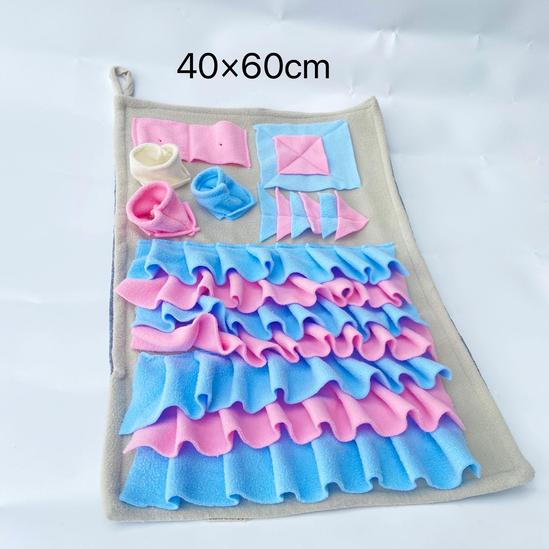 

2023 Домашние животные и собаки нюхают коврик, Кошки и собаки нюхают коврик, чтобы не подавиться.