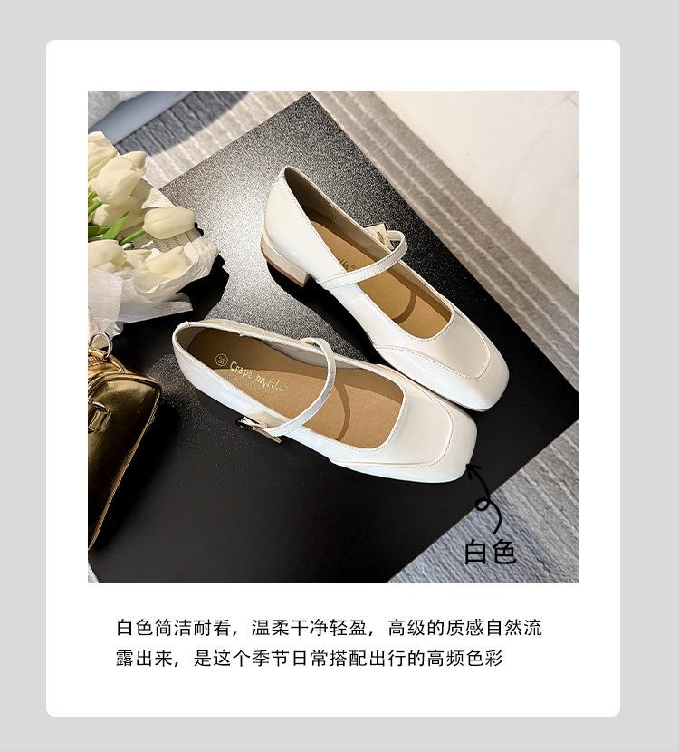 

Версия из овчины~ туфли Мэри Джейн из натуральной кожи красного цвета женские 2025 новые французские ретро с мелким вырезом вечерние одинарные туфли маленькие кожаные туфли 40