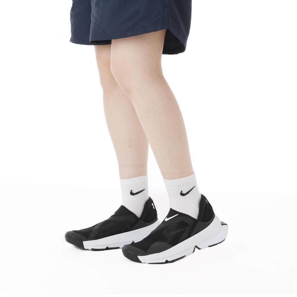 Nike Women S Go flyeaSe 002blk Wht Wdr5540 002