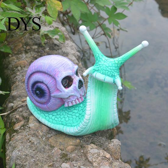Garden Skull Decor Snail Ornament Resin Craft Sculpture Yard Halloween Figurine Gothic Home Decoration