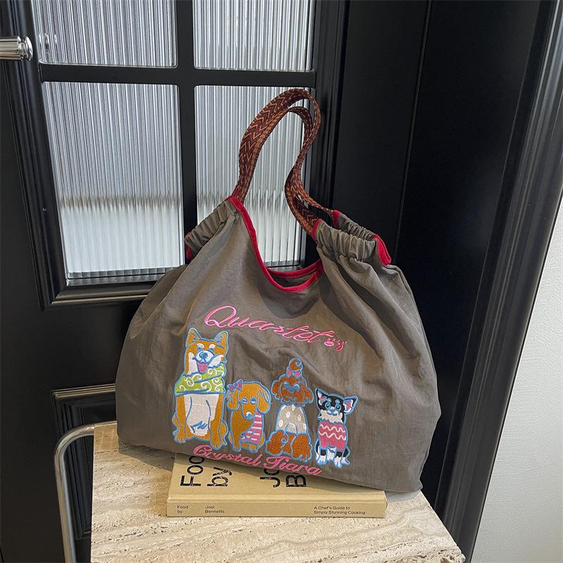 Stylish Large Capacity Embroidered Tote Bag for Women - Versatile, High-End Feel, Perfect for Casual Outings and Single Shoulder Wear.