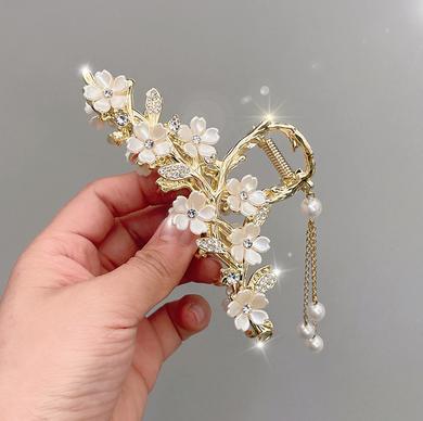 

Elegant Butterfly/Flower Hair Claw Clips Gold Color Alloy Hairpins Ponytail Holder Pearls Pendant Headpieces for Women Girls