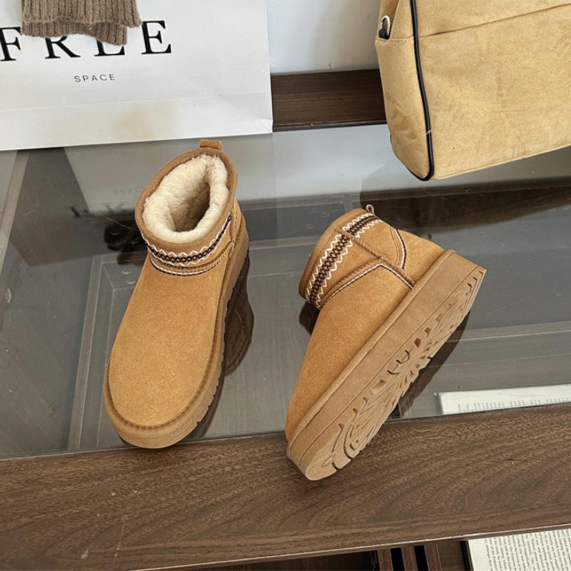 2025 winter new ethnic style embroidery thick sole heavy craft wool snow boots women's height increase thickened non-slip cotton shoes