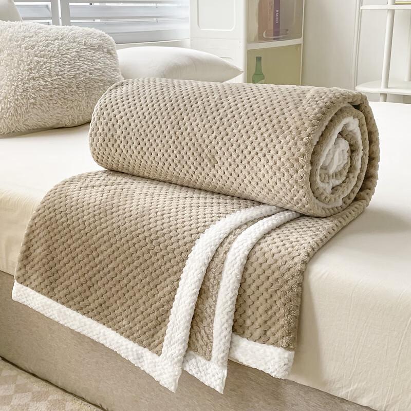 LISM Thickened Pineapple Lattice Coral Fleece Blanket