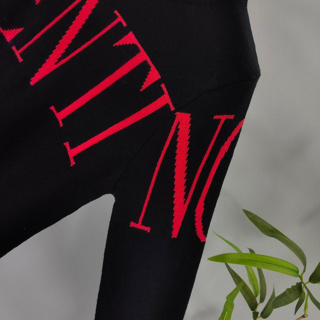 European Style Unisex Knit Wool Sweater: Fashionable, Casual, Round Neck, Long Sleeve