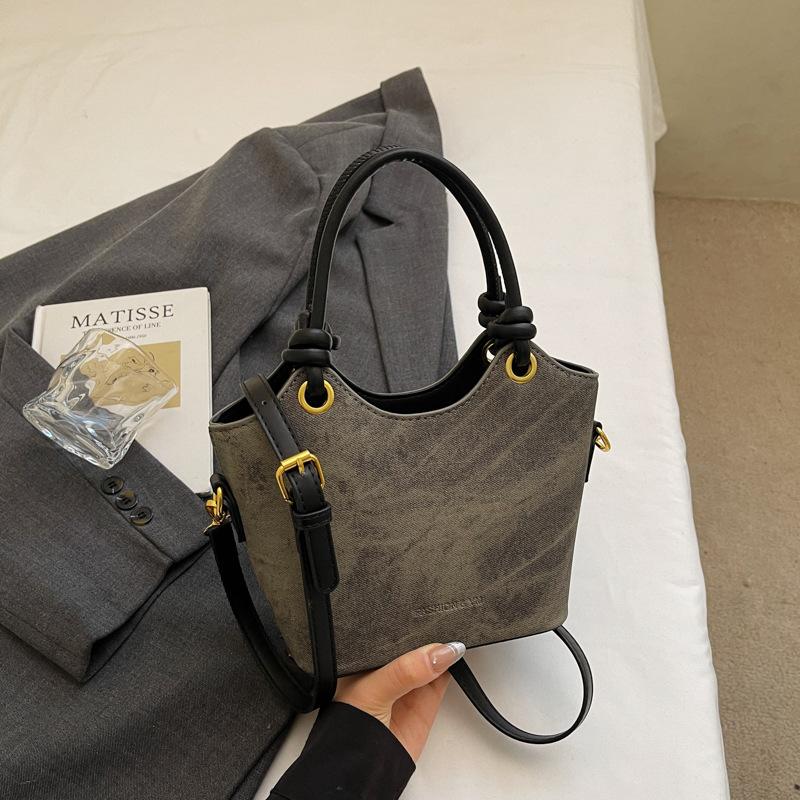 Trendy Fashion Bucket Bag Women's Autumn and Winter Simple Versatile Shoulder Bag High-end Casual Women's Bag