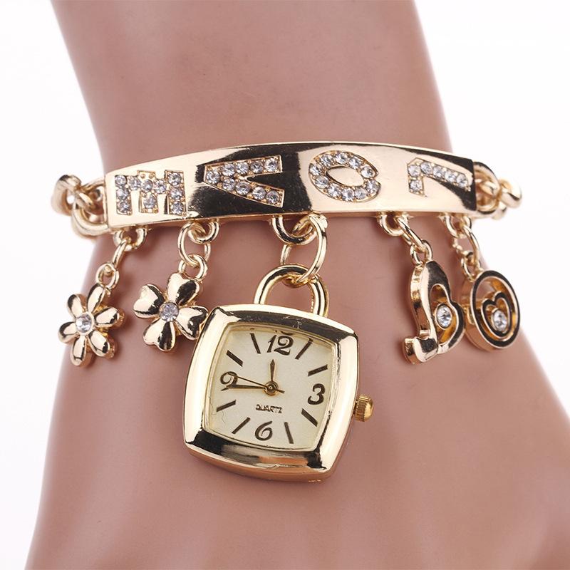 Fashion Women's Bracelet Watch Diamond Pendant for Girls' Watch Casual Versatile Decorative Quartz Watch for Women