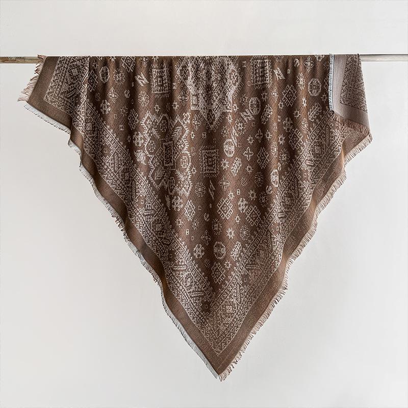 Autumn and Winter New Simple Temperament Versatile Polyester Blend French Retro Big Triangle Scarf Warm Scarf Shawl
