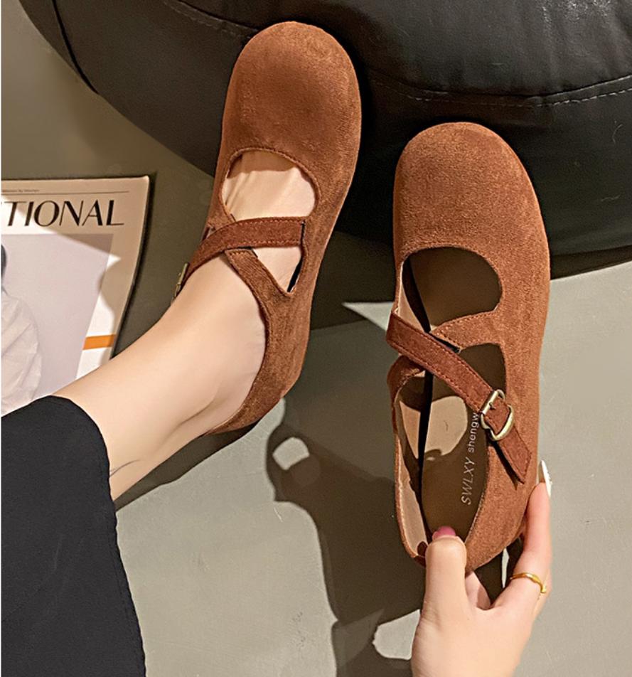 Fashion Retro Faux Suede Flat Internal Increase Women Dance Shoes 2025 Spring Autumn New French Casual Commuting Mary Jane Shoes Woman