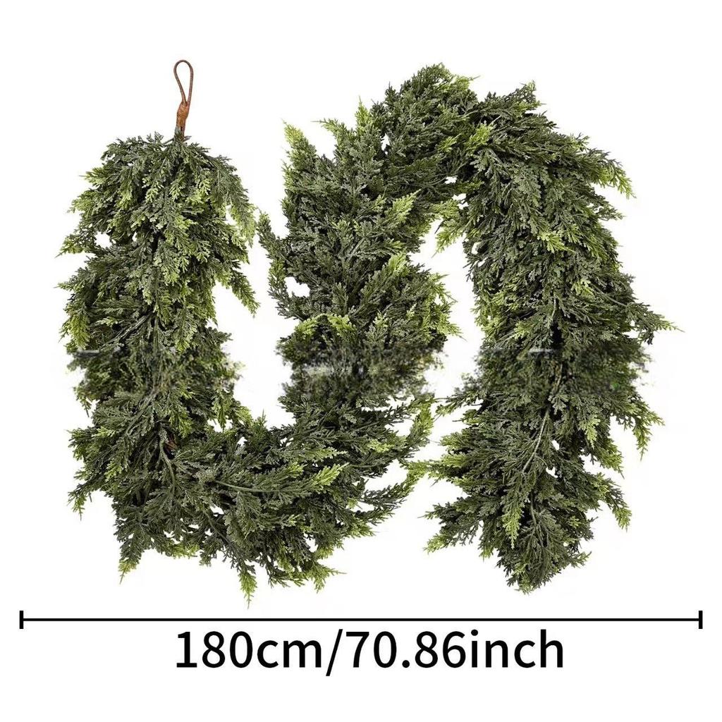 International Bestseller: Christmas Pine Needle Wreath with Realistic Norfolk Pine Branch Vine