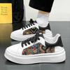 39-44 Nytt Mode Casual Vita Board Skor för Herr Sneakers Lyx Designer Tênis Masculino Plattform Slitstarka Fri Frakt