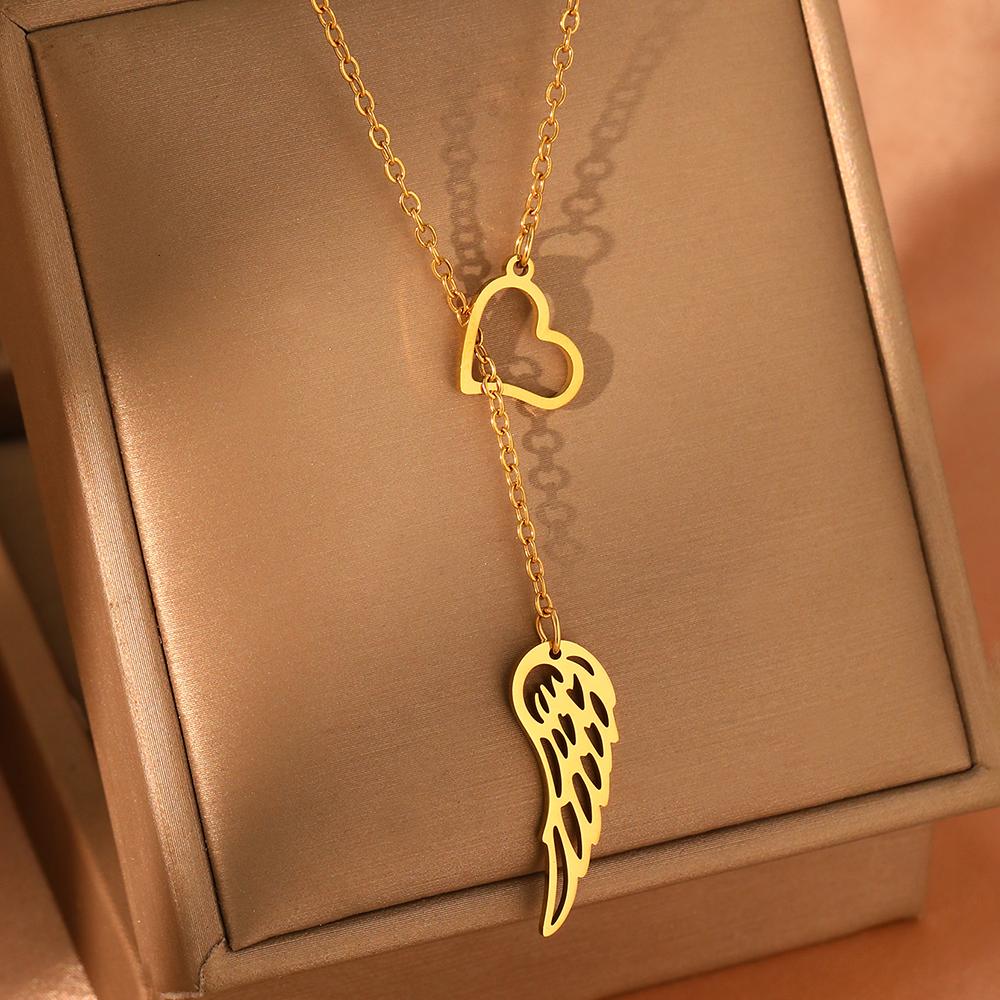 Stainless Steel Necklaces Elegant Heart Feather Pendant Clavicle Chain Fashion Exquisite Necklace For Women Jewelry Wedding Gift