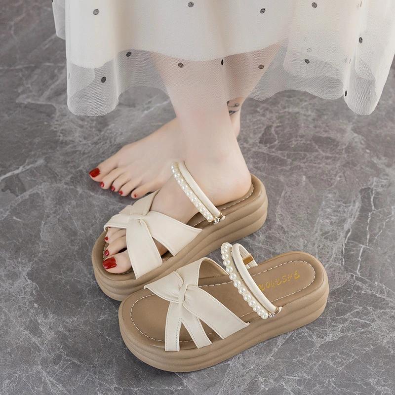 Fashion Platform Pearl Beautiful Sandals and Slippers for Women To Wear Fashionably In Summer with Skirts 2025 New Seaside Sandals