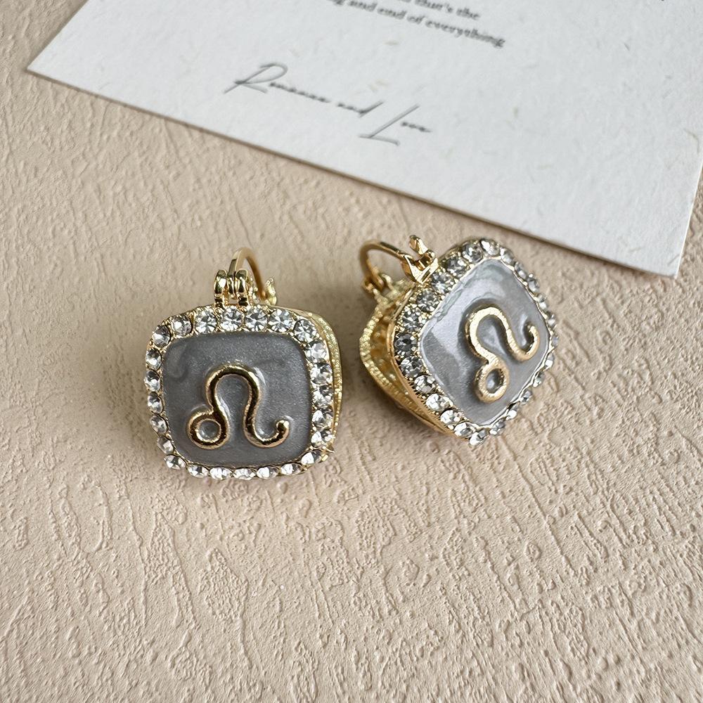 Light Luxury High-End Geometric Constellation Earrings Niche Design Oil-Dripping Ear Buckle French Retro Light Luxury Temperament Earrings Women