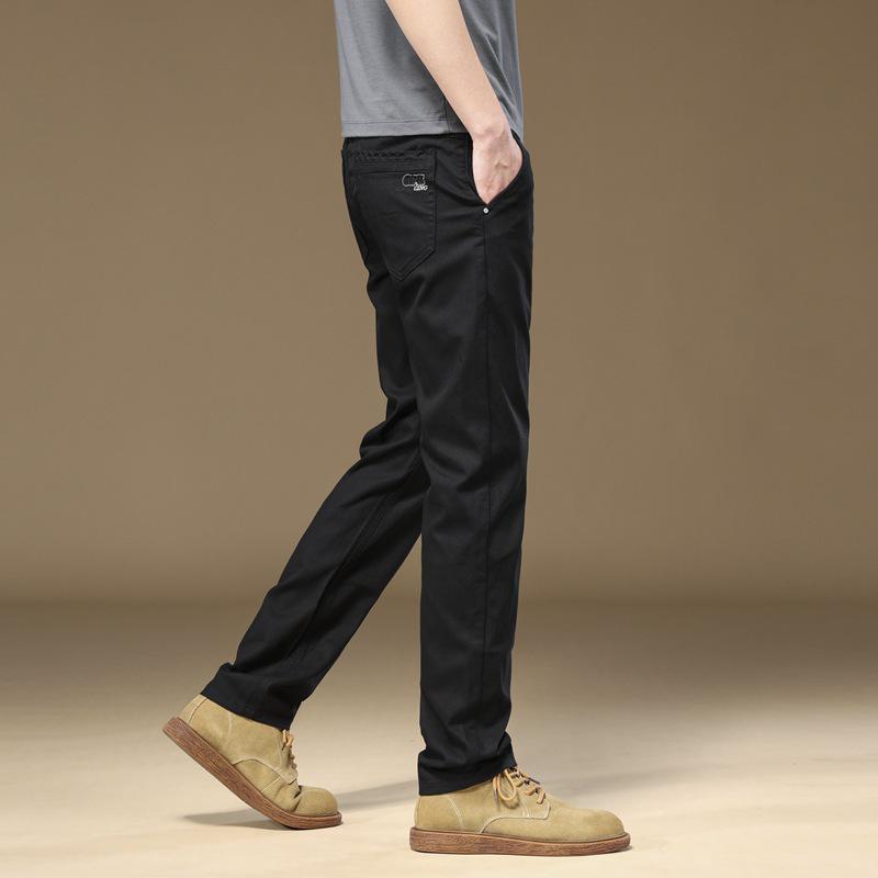 Premium Herrenhose mit schmaler Passform: Gerades Bein, Locker, Vielseitig, Modisch für Herbst, Winter und Sommer.