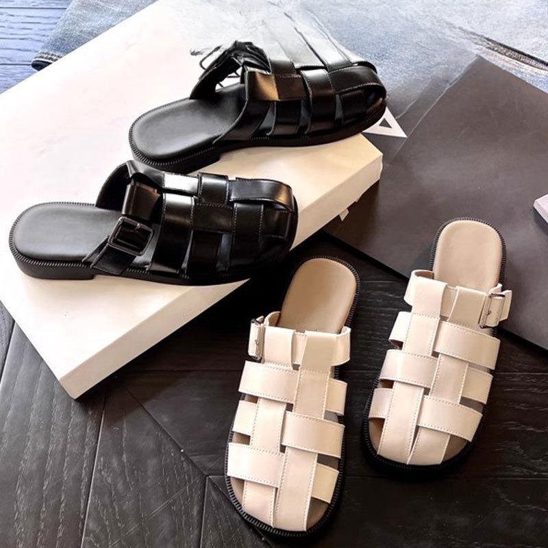 New Style Woven and Hollowed-out Pig Cage Shoes and Sandals