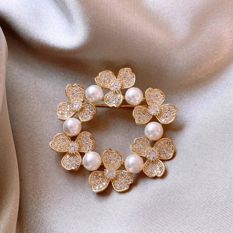 Fashion Corsage Brooch High-End Female Anti-Light Butterfly Brooch High-End Niche Corsage