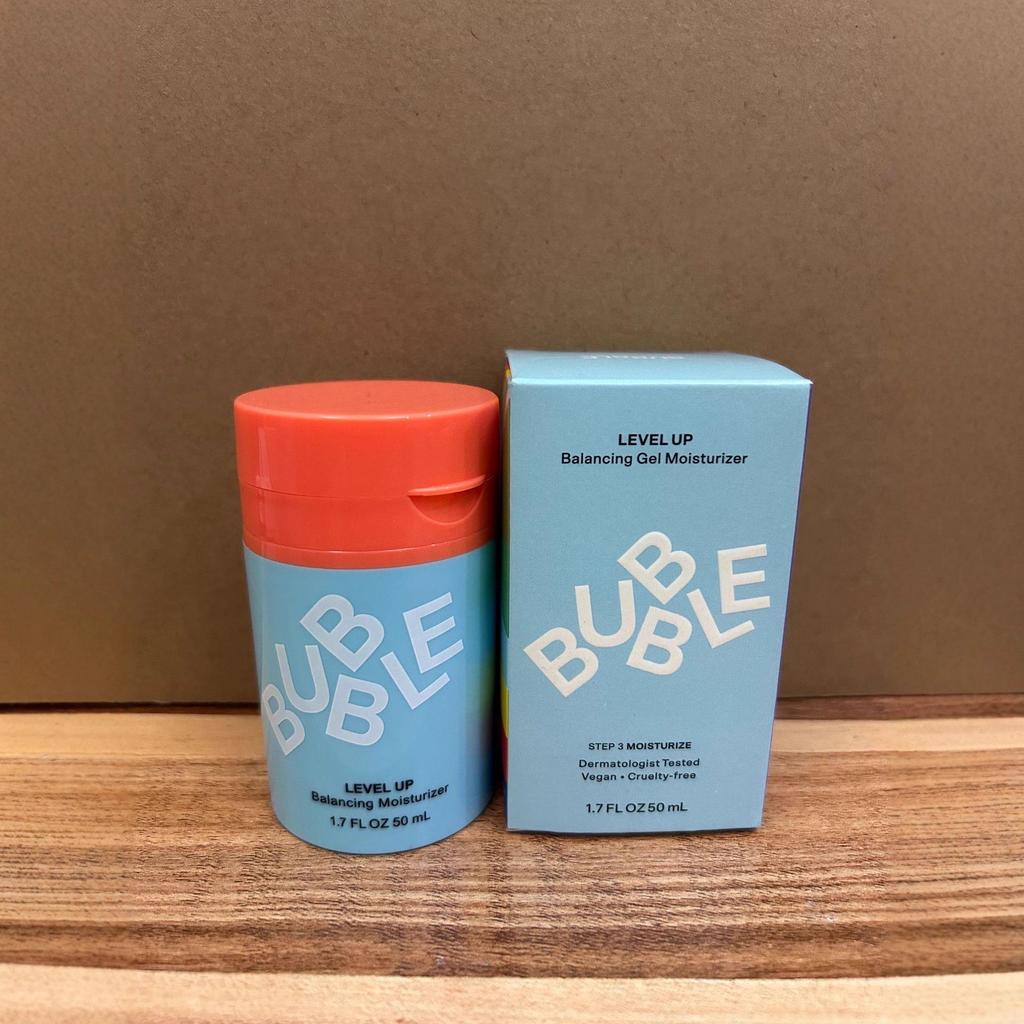 Bubble Skincare: Zestaw: Żel nawilżający do twarzy, Nawilżający spray tonizujący i Rozjaśniający krem pod oczy (50 ml)