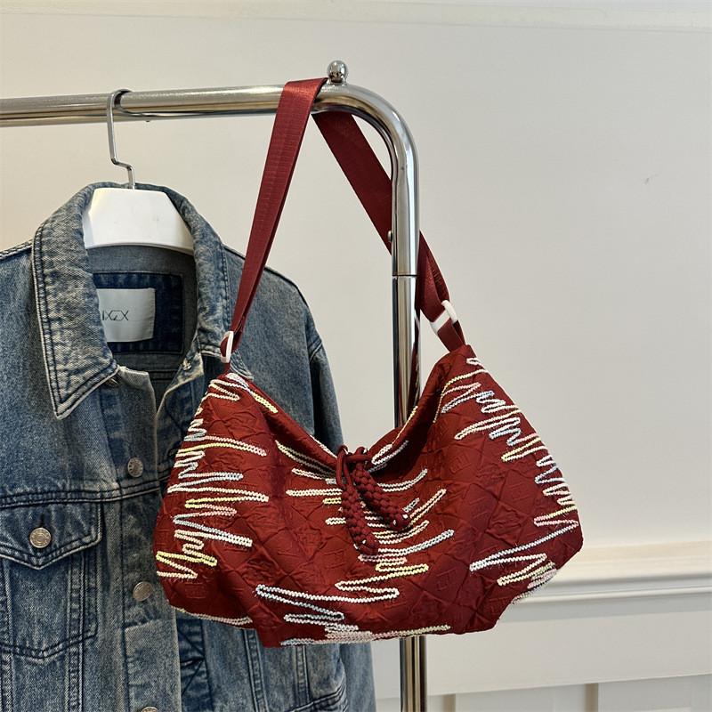 

Chic And Stylish Single Shoulder Crossbody Tote Bag Ideal For Trendy Commuting червоний