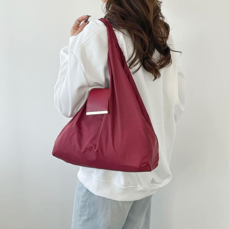 Reusable Mini Keychain Tote Bag Large Capacity Eco-Friendly Foldable Shopping Bag Key Ring Lightweight Expandable Reusable Bag