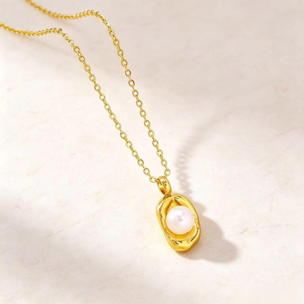 Magic Bean Zircon Pendant with Freshwater Pearl Clavicle Chain: European & American Trendy Fashion Design