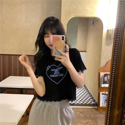 Kurzes schwarzes T-Shirt für Damen, neuer Sommer, koreanischer Stil, figurbetontes Hot-Girl-Outfit, altersreduzierendes Kurzarm-Oberteil